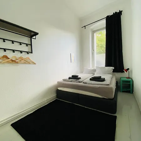 Apartman Gemuetliche 2-zimmer Mit Kleinen Bad Berlin