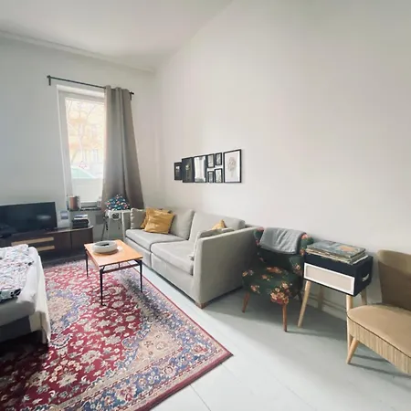 Apartment Gemuetliche 2-zimmer Mit Kleinen Bad Berlin