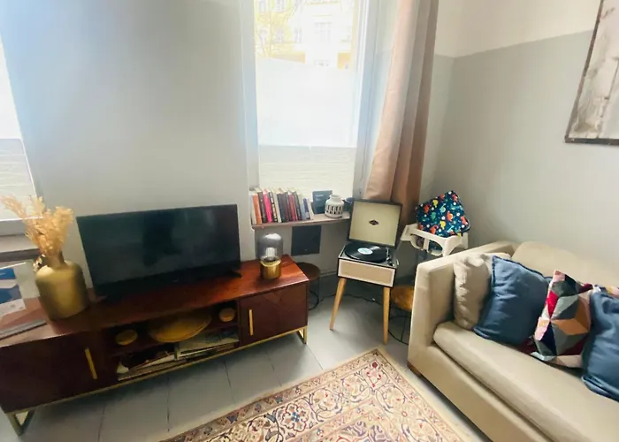 Apartament Gemuetliche 2-zimmer Mit Kleinen Bad