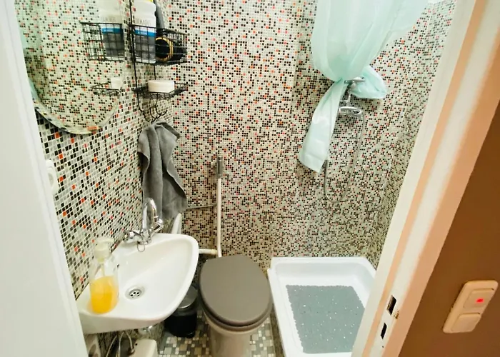 Apartamento Gemuetliche 2-zimmer Mit Kleinen Bad Berlim