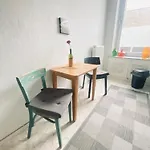Gemuetliche 2-zimmer Mit Kleinen Bad Appartement Berlin